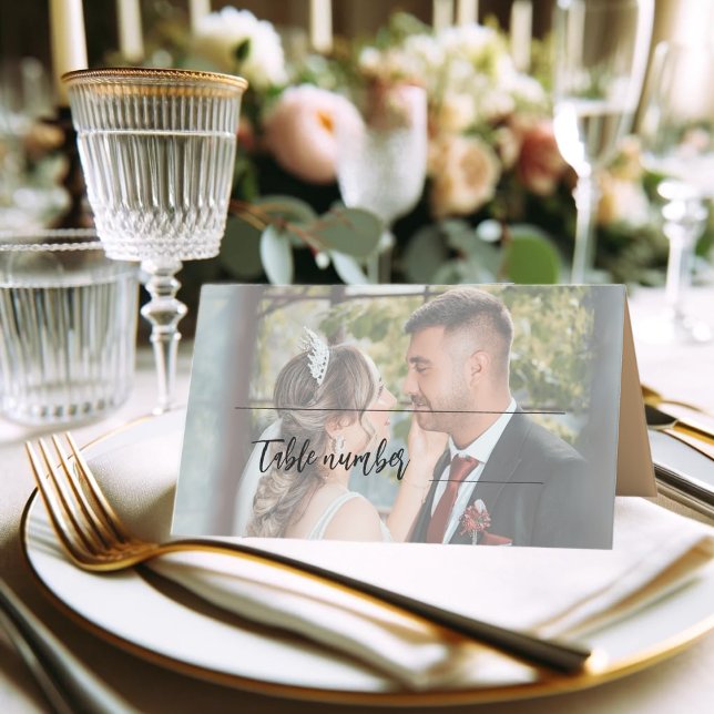 Carte De Placement Initiales simples modernes en couple Mariage photo (Simple Modern Couple Initials Photo Wedding Place Card)