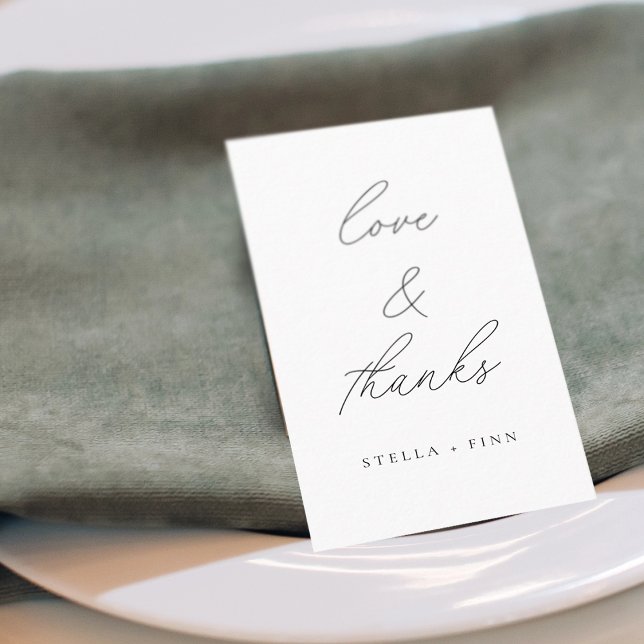 Carte De Placement Mariage moderne d'amour et de merci de script (Modern Script Love & Thanks Wedding Place Card)