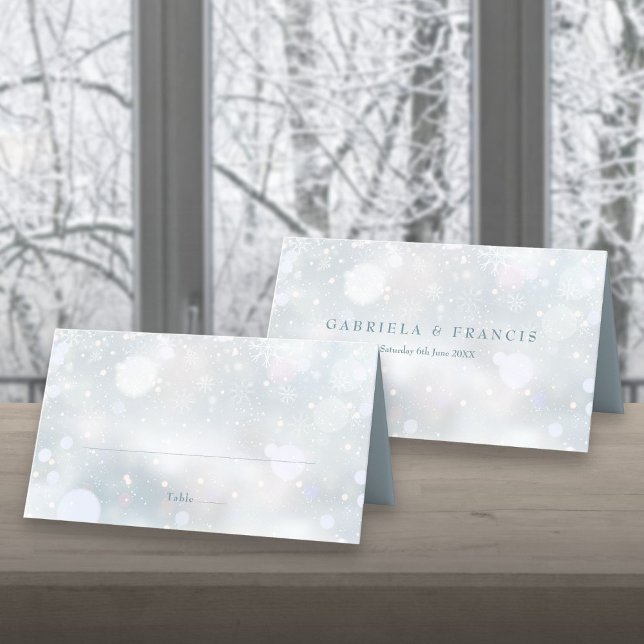 Carte De Placement Premiers Snowflakes Mariage d'hiver Élégant modern (First Snowflakes Winter Wedding Elegant Modern Place Card)