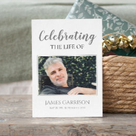 Carte de prière funéraire élégante en gris blanc a