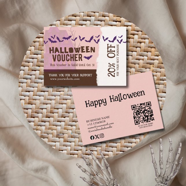 Carte De Réduction Halloween Creepy Purple White Haunted House  (Créateur téléchargé)
