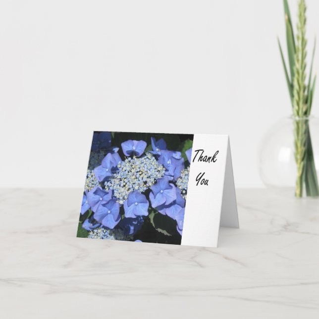 Carte de remerciement avec fleurs bleues et blanch (Devant)