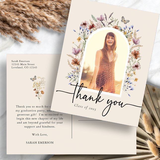 Carte de remerciement de remise de diplôme (Graduation Thank You Postcard with Butterfly by Painted Paperie
)