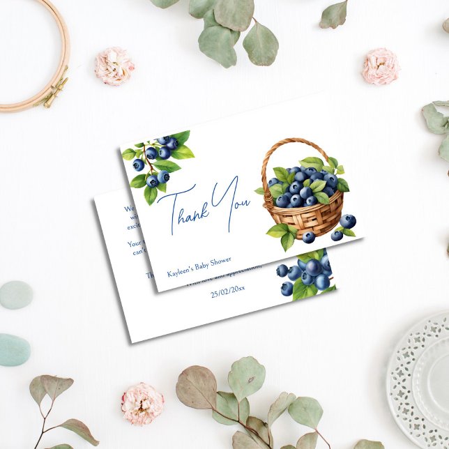 Carte De Remerciements Baby shower sucré aux bleuets (Blueberry berry sweet baby shower thank you card gender neutral summer berry baby shower thank you)