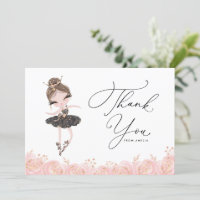 Brunette Girl Ballerina en robe noire Anniversaire