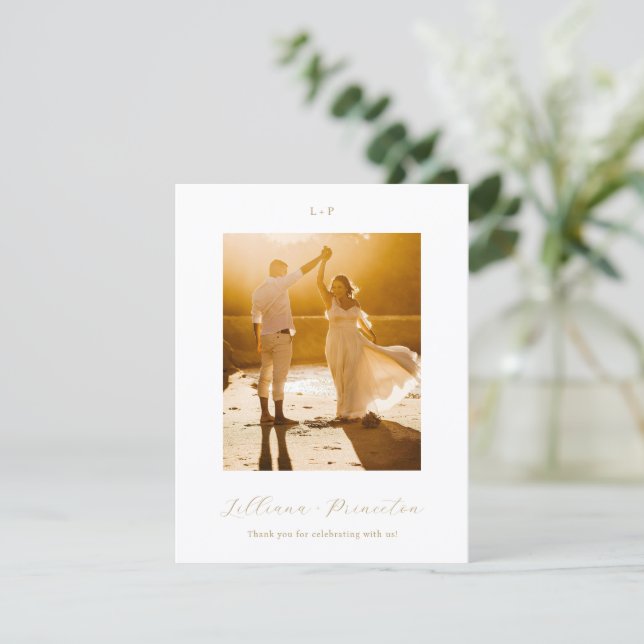 Carte De Remerciements Classic Neutral Monogram Elegant Wedding (Debout devant)