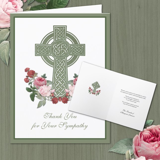 Carte De Remerciements Condolence des Roses catholiques de la Croix celte (Beautiful Moss Green Irish Celtic Cross with pink and red roses Condolence thank you cards)