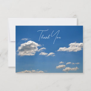 Carte De Remerciements Des nuages blancs sur le ciel bleu passent
