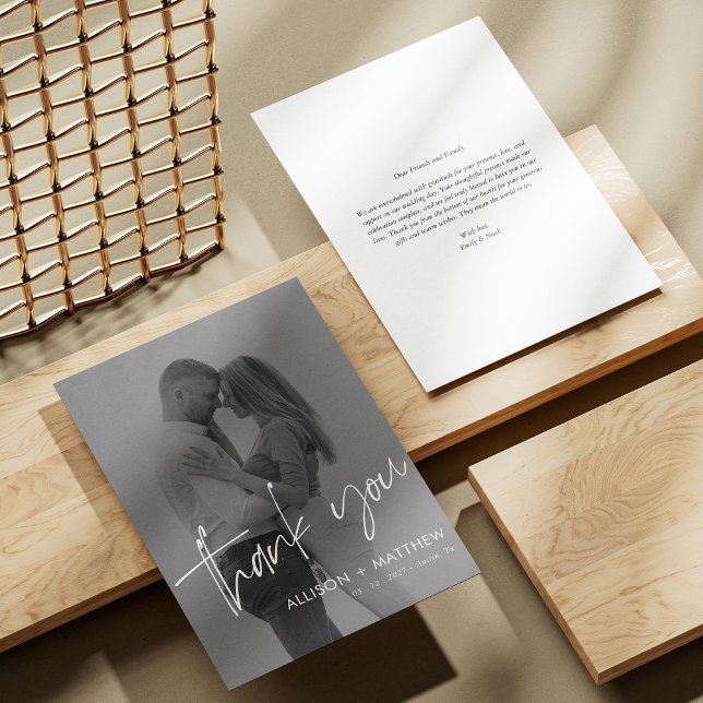 Carte De Remerciements Élégant Mariage photo de script blanc (Personalized Elegant White Script Photo Wedding Thank You Card)