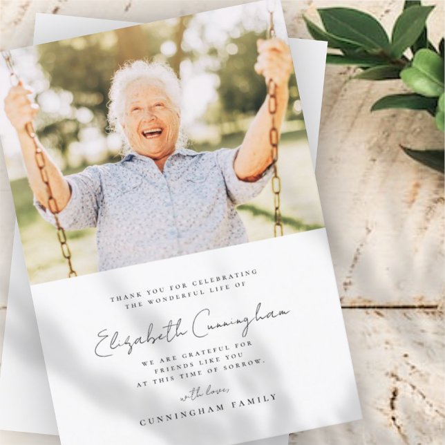 Carte De Remerciements Funérailles Mémorial Élégant Moderne Simple Photo  (Créateur téléchargé)