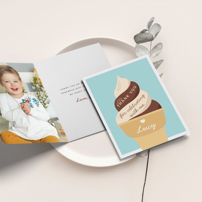 Carte De Remerciements Gâteau glacé au chocolat et vanille pour enfants (Créateur téléchargé)