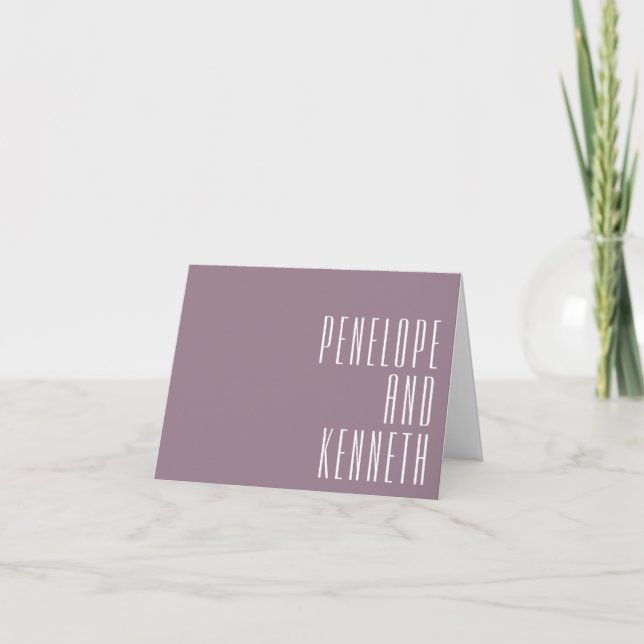 Carte De Remerciements Gras Noms Typographie rétro Dusty Mariage violet (Devant)