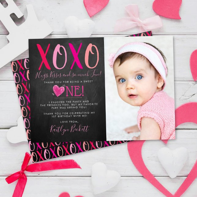 Carte De Remerciements Hugs & Kisses (XOXO) Valentine's Day 1st Birthday (Créateur téléchargé)