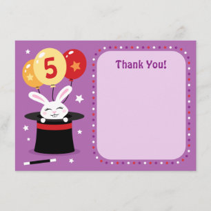 Carte De Remerciements Le lapin en fête d'anniversaire de casquette de