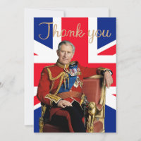 Le roi Charles III avec drapeau britannique