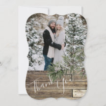 Mariage des cônes de pin d'hiver