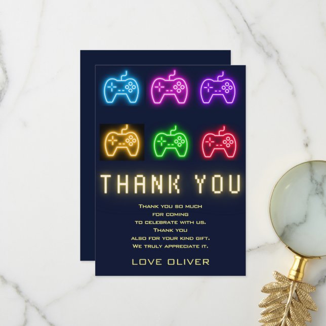 Carte De Remerciements Neon Toute année jeux vidéo anniversaire (Devant/Arrière en situation)