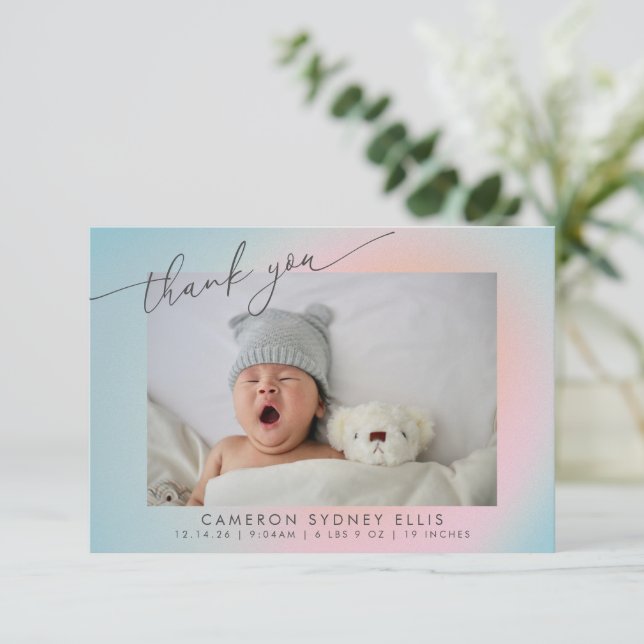 Carte De Remerciements Pastel bleu rose dégradé Script bébé photo de nais (Debout devant)