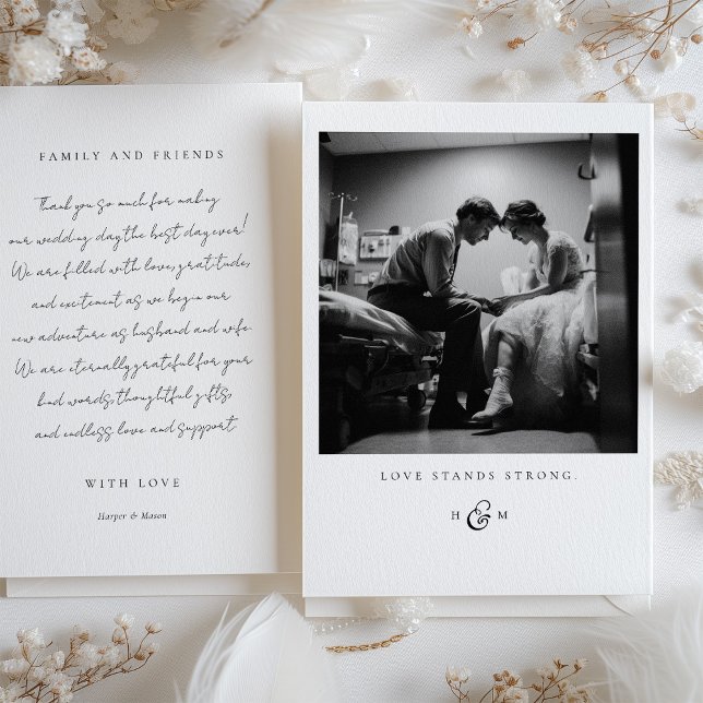 carte de remerciements photo "Love Stands Strong" (Créateur téléchargé)