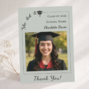 Carte De Remerciements Photo moderne de diplômée vert sauge Diplômée elle