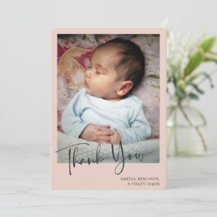 Carte De Remerciements Simple Photo de Nouveau-Né Minimaliste Rose Pâle