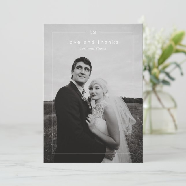 Carte De Remerciements Timeless Black and White Photo Modern Wedding (Debout devant)