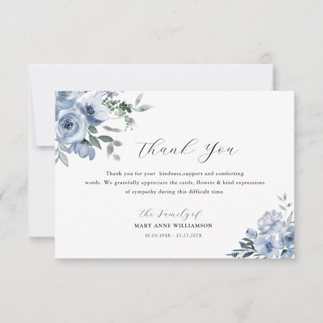 Carte De Remerciements Typographie simple bleu poussiéreux funérailles fl (Devant)