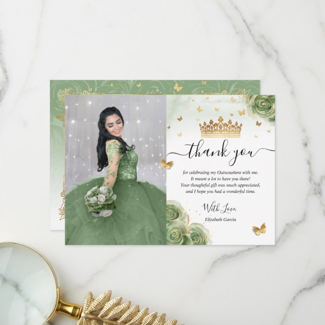 Carte De Remerciements Vert sauge et or Quinceañera Photo Anniversaire (Devant/Arrière en situation)