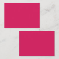 Un ensemble de fleurs rouges et roses avec un feui