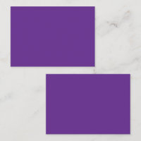 Un mélange abstrait de teintes violettes et roses
