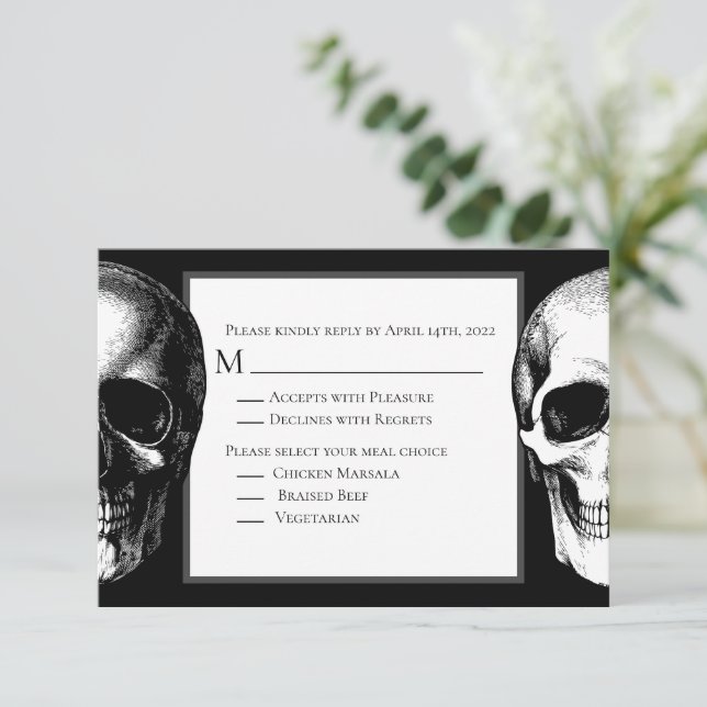 Carte de réponse du Mariage Halloween gothique crâ (Debout devant)