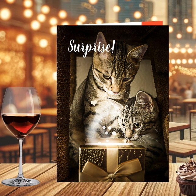 Carte de Saint-Valentin Coeur de Chat (Cute cat Valentine's Day card featuring a kitten who received a red heart toy to play)