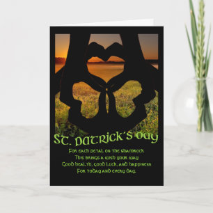 Carte de Shamrock de coeur main irlandaise St. Pat