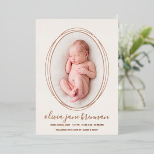 Carte de statistiques de photo de nouveau-né blanc