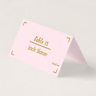 Carte de table de mariage à l'écriture manuscrite