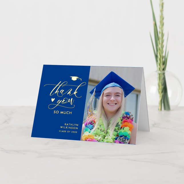 Carte De Vacances Métallisée Bleu Elegant Gold Script Graduation Merci (Recto)
