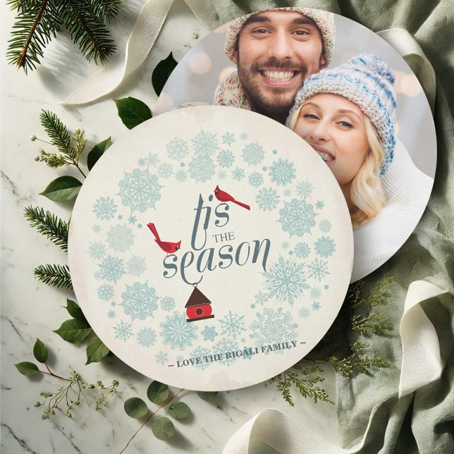 Carte de vacances photo vintage Snowflake (Best Christmas cards with photo features snow and red cardinals. )