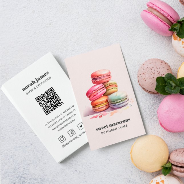 Carte De Visite Aquarelle Macarons gâteau doux Icône sociale QR CO (Watercolor french macarons business card for bakery shop, home baked food and delivery, with qr code)