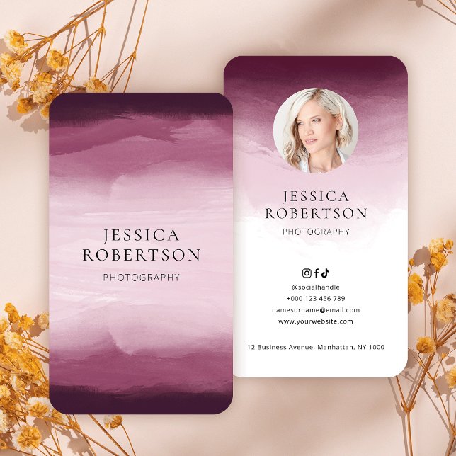 Carte De Visite Aquarelle moderne Bourgogne rose photo élégant (Elegant profile photo business cards with dark red watercolor background and minimal fonts)