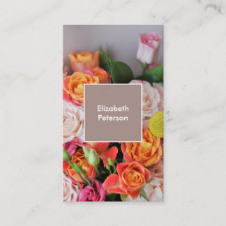 Carte de visite avec arrière - plan de fleurs