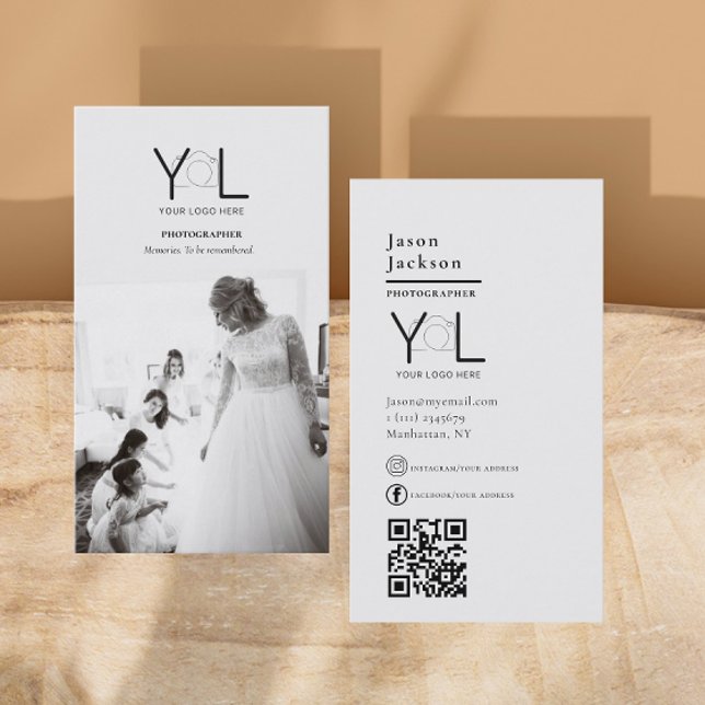 Carte De Visite Bold Photographe code QR Social Media Photo (Créateur téléchargé)