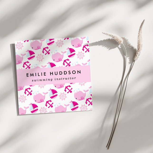 Carte De Visite Carré Baleines roses, Instructeur de natation, Entraîneu (Créateur téléchargé)