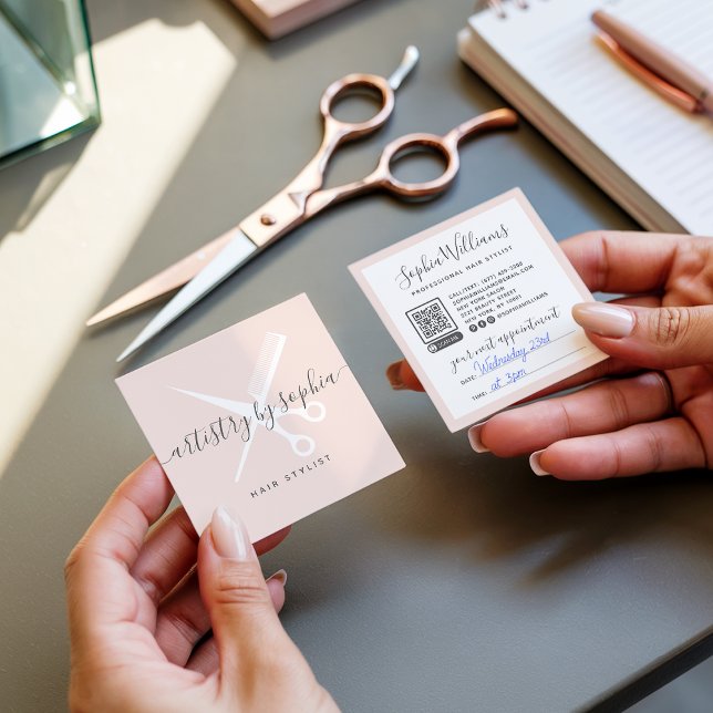 Carte De Visite Carré Ciseaux rose rousse moderne styliste de cheveux de (Modern blush pink scissors script hair stylist)