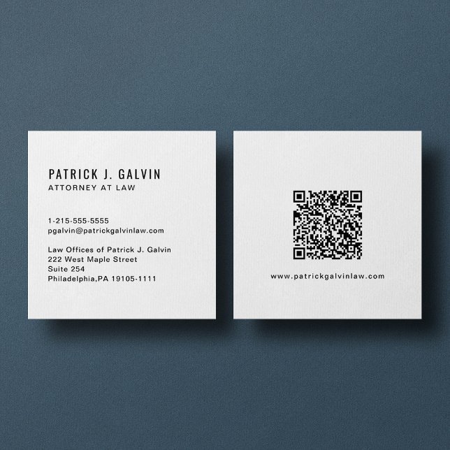 Carte De Visite Carré Code QR professionnel minimal (Input your website address or social media link to create a scannable QR code)