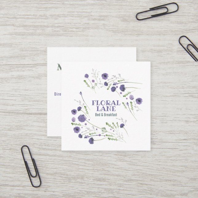 Carte De Visite Carré Elégant Purple Aquarelle Fleurs Location de vacanc (Devant/Arrière en situation)