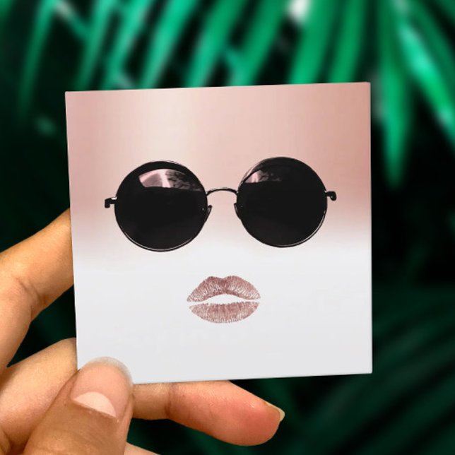 Carte De Visite Carré Fille en lunettes de soleil Maquillage de cheveux  (Créateur téléchargé)