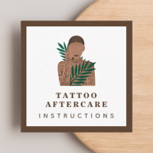 Instructions de tatouage post-soin fille encrée en