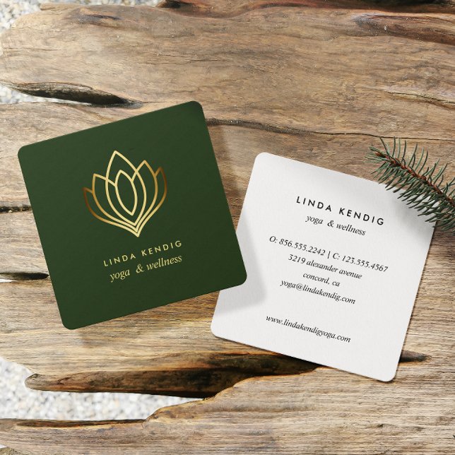 Carte De Visite Carré Lotus d'or | Vert | wellness massage spa yoga (Créateur téléchargé)