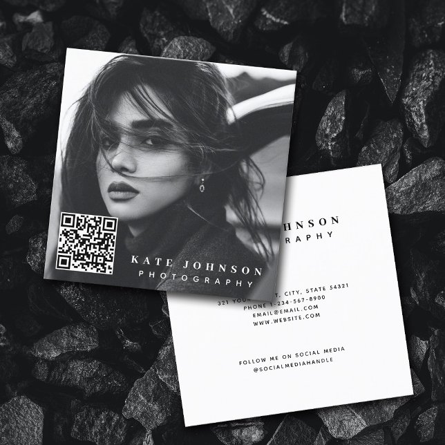 Carte De Visite Carré Photo simple moderne Code QR Médias sociaux (Créateur téléchargé)