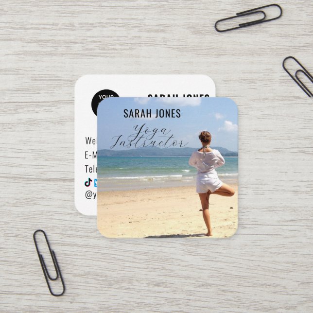 Carte De Visite Carré Yoga Instructeur Logo Influenceur Médias sociaux (Devant/Arrière en situation)